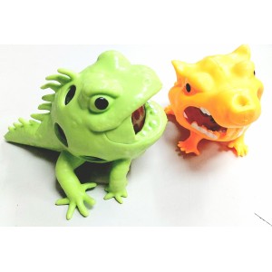 BICHO GELECA ESMAGA BLESSED